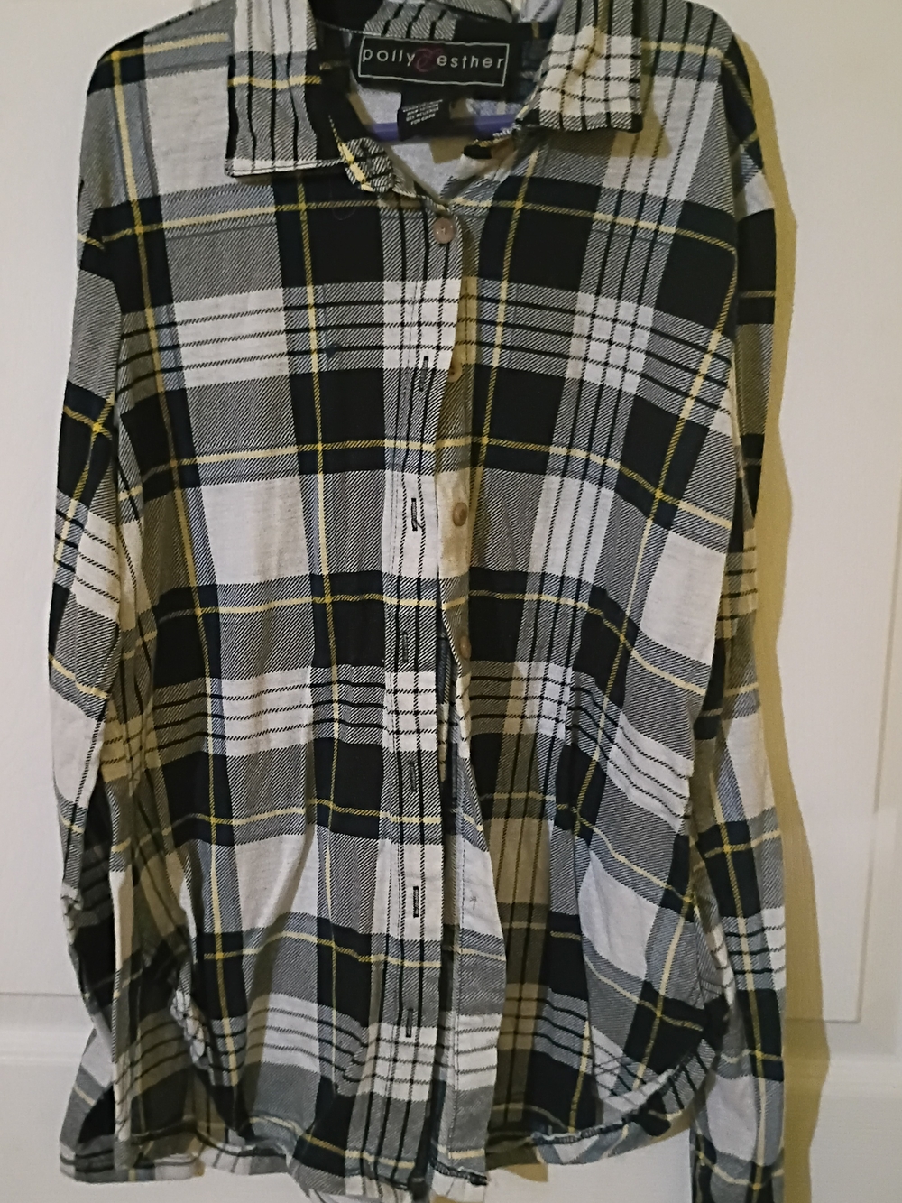 Polly & Esther Women's Black and White Plaid Button-Up Shirt